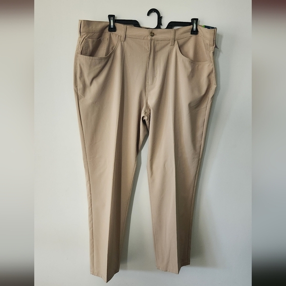 🩳 Ben Hogan Performance Men’s Pants – Size 42x30 – Tan – NWT – UPF 50+ - Picture 1 of 14